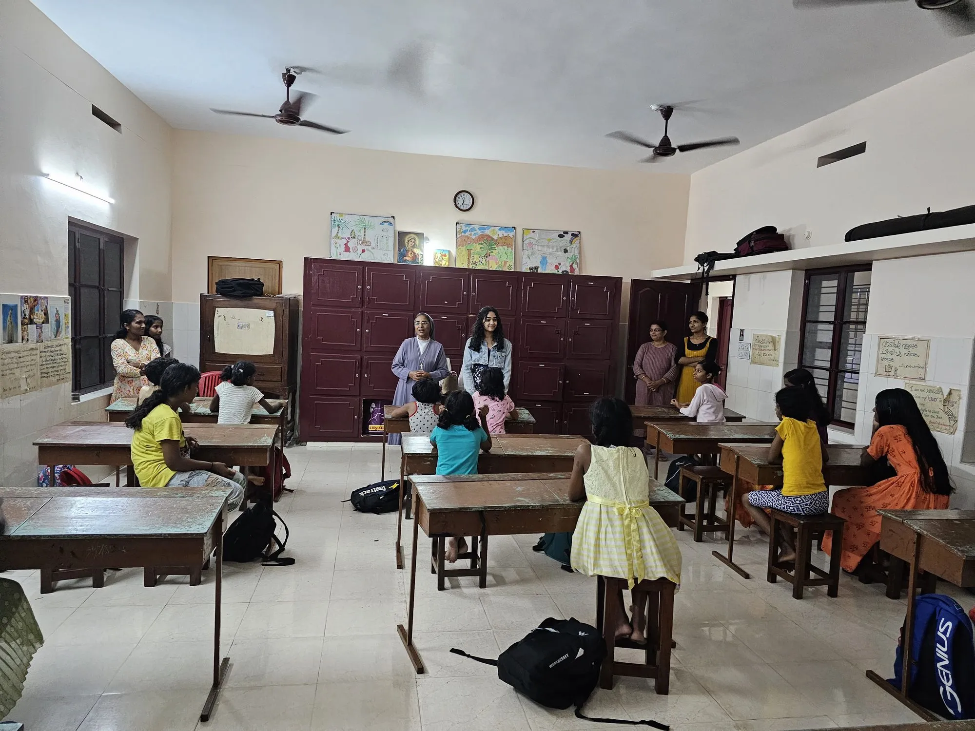 Giving in Kerala, photo 2